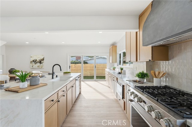 Detail Gallery Image 11 of 48 For 3675 Palo Verde, Long Beach,  CA 90808 - 5 Beds | 3 Baths