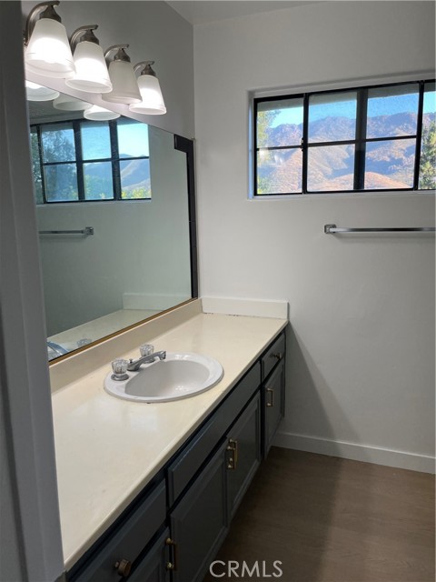 29752 Strawberry Hill Drive, Agoura Hills CA: https://media.crmls.org/medias/9a5f3f66-8ffb-4e5b-9d88-11b2b2502f15.jpg