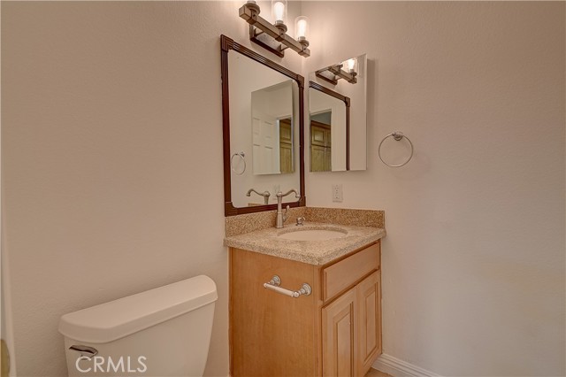 Detail Gallery Image 18 of 51 For 381 Bay View Ter, Costa Mesa,  CA 92627 - 3 Beds | 2/1 Baths