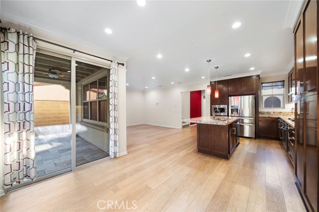 Detail Gallery Image 7 of 26 For 206 Bancroft, Irvine,  CA 92620 - 4 Beds | 3 Baths