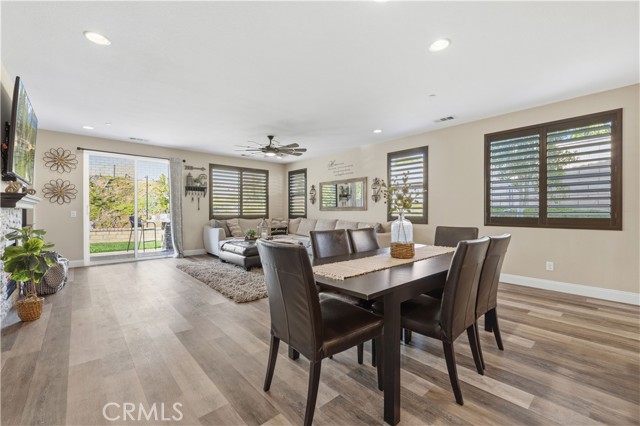 Detail Gallery Image 15 of 43 For 24903 Shadow Ridge Ct, Valencia,  CA 91354 - 4 Beds | 3/1 Baths