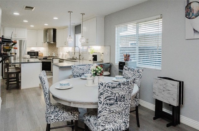 Detail Gallery Image 9 of 30 For 24670 Moonlight, Moreno Valley,  CA 92551 - 4 Beds | 2/1 Baths