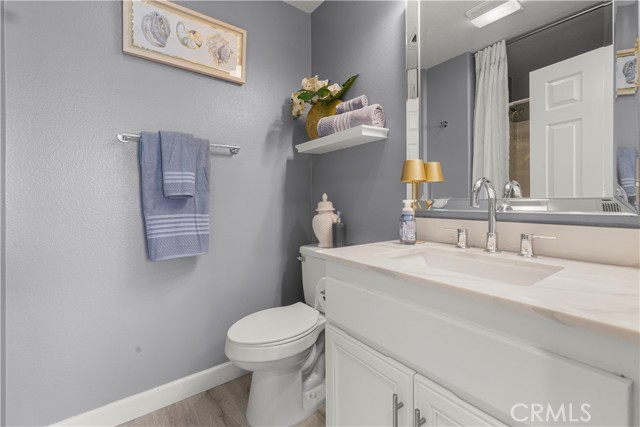 Image 11 of 42 For 26672 Mark Twain Court