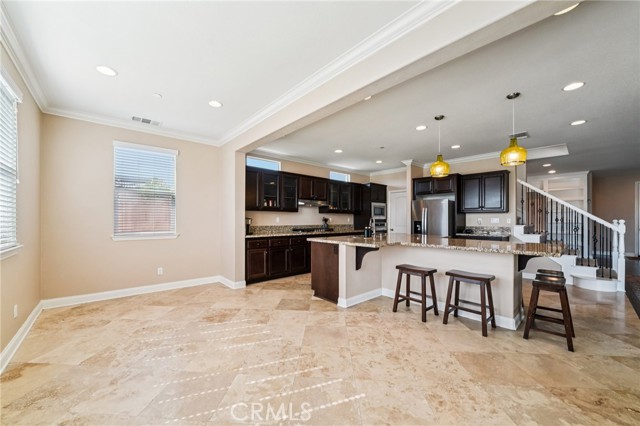 Detail Gallery Image 6 of 37 For 15415 Nikolai Ln, Fontana,  CA 92336 - 4 Beds | 3/1 Baths