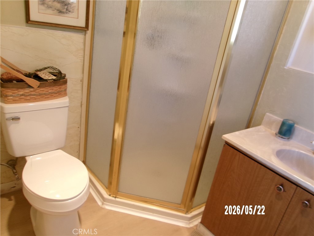 https://media.crmls.org/medias/9a62d7d6-f9cc-4ab2-9648-75a99b43d117.jpg?preset=X-Large