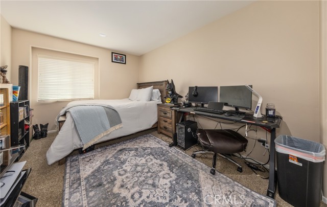 216 Colonial Drive, Calimesa CA: https://media.crmls.org/medias/9a63977d-b52f-4ee6-bdd5-31a5fb557ca6.jpg