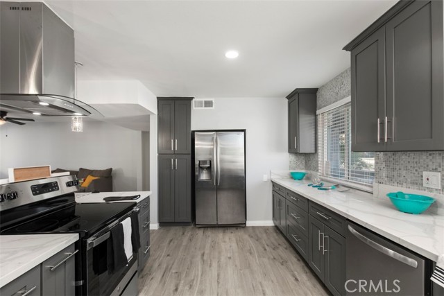 Detail Gallery Image 16 of 28 For 25781 Interlechen Dr, Menifee,  CA 92586 - 3 Beds | 2 Baths