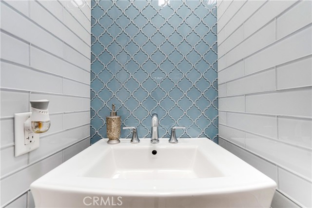 Detail Gallery Image 19 of 52 For 1440 Holbrook St, Eagle Rock,  CA 90041 - 3 Beds | 3/1 Baths