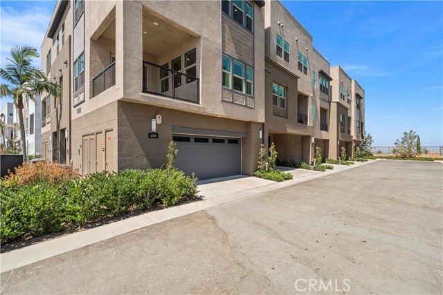 1698 Hollyleaf Ter, Montebello CA: https://media.crmls.org/medias/9a64f111-c3d0-4ff2-baf3-e29324ad3b3d.jpg