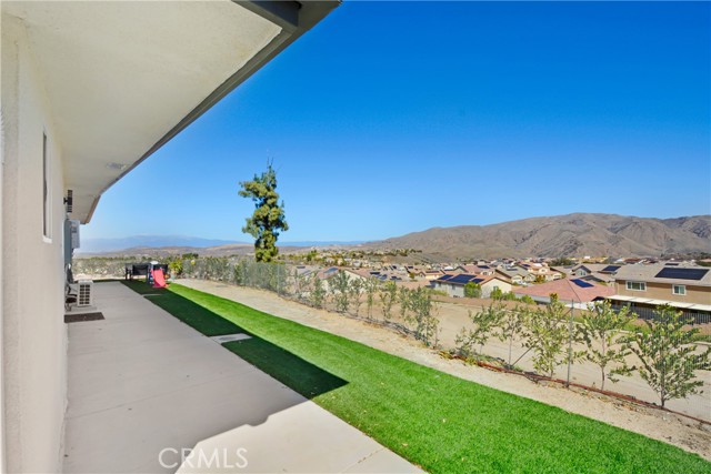 Detail Gallery Image 2 of 27 For 26346 Pawpaw Ct #1,  Corona,  CA 92883 - 1 Beds | 2 Baths