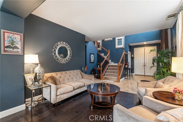 Detail Gallery Image 8 of 43 For 10889 Cameron Ct, Corona,  CA 92883 - 6 Beds | 4/1 Baths