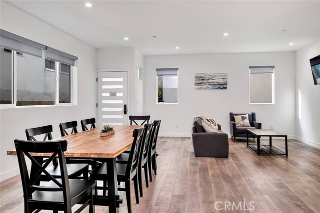 Detail Gallery Image 9 of 36 For 1344 N Kenmore, Los Angeles,  CA 90027 - 3 Beds | 3/1 Baths