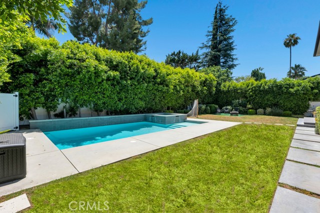 Image 54 of 69 For 15460 La Maida Street