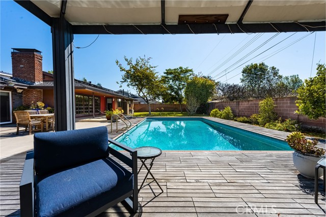 1006 W Pioneer Drive, Anaheim CA: https://media.crmls.org/medias/9a67abb2-9912-403b-82c9-942f86d9a8b2.jpg