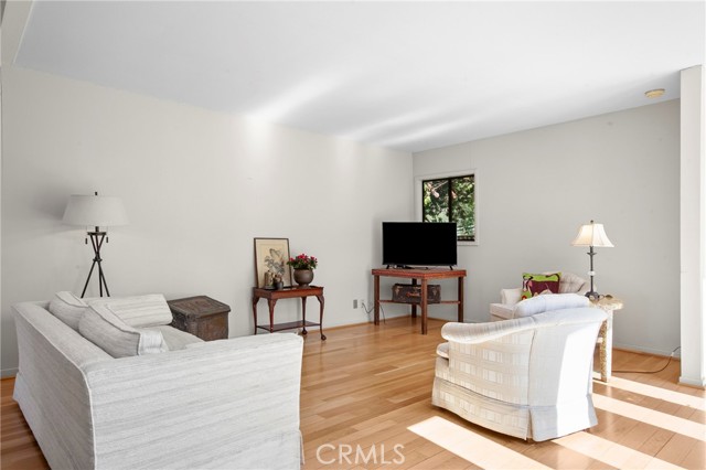 Detail Gallery Image 27 of 37 For 2060 Skylark Ln, San Luis Obispo,  CA 93401 - 3 Beds | 3 Baths