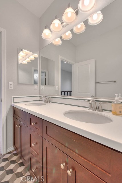 14180 Mountain Avenue, Chino CA: https://media.crmls.org/medias/9a694805-11f6-4e71-9dd5-12736aa3af82.jpg