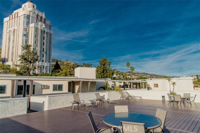Detail Gallery Image 26 of 36 For 8400 De Longpre Ave #215,  West Hollywood,  CA 90069 - 2 Beds | 2 Baths