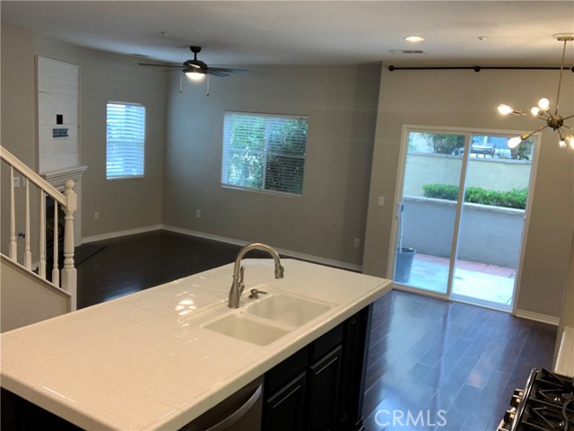 Detail Gallery Image 2 of 16 For 2620 Night Jasmine Dr, Simi Valley,  CA 93065 - 4 Beds | 3 Baths