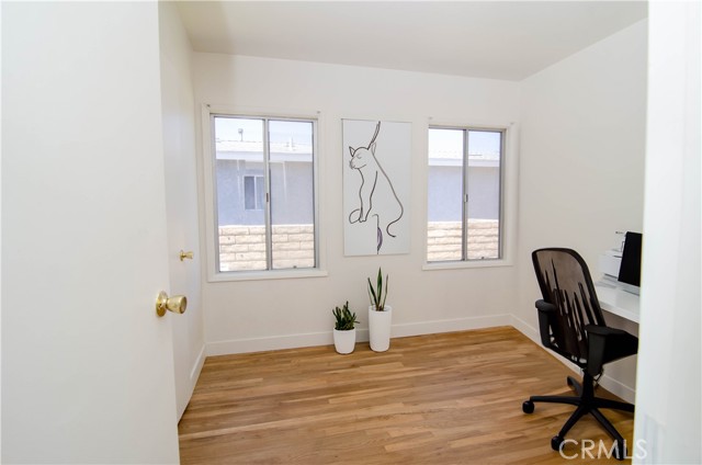10520 Haskell Avenue, Granada Hills CA: https://media.crmls.org/medias/9a6b1d3c-44f5-4f5c-9d8c-4f2aac9c1629.jpg