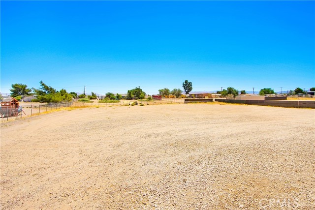 Detail Gallery Image 33 of 34 For 11949 Hawthorne Ave, Hesperia,  CA 92345 - 3 Beds | 2 Baths