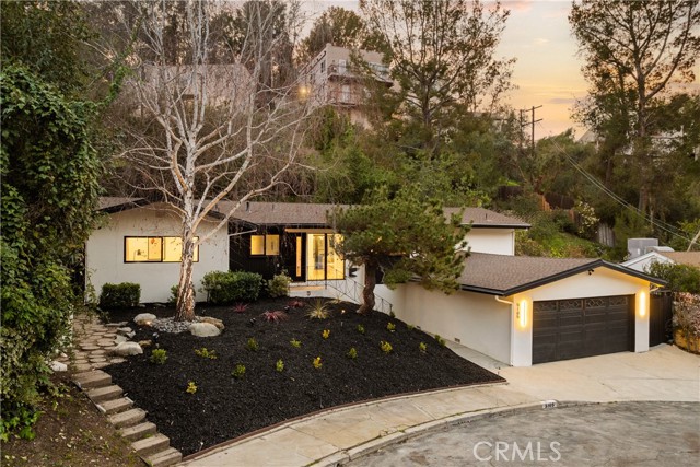 Detail Gallery Image 34 of 44 For 5105 Tendilla, Woodland Hills,  CA 91364 - 3 Beds | 2 Baths