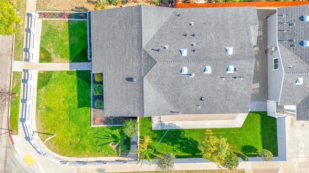 https://media.crmls.org/medias/9a6d307d-1fd9-4701-80ec-06804d204d79.jpg?preset=X-Large