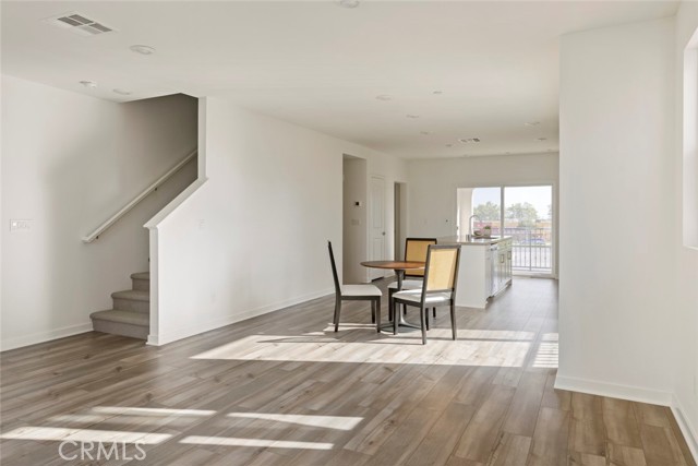 Detail Gallery Image 13 of 26 For 9831 La Serna Dr #1,  Whittier,  CA 90605 - 3 Beds | 3 Baths