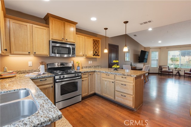 Detail Gallery Image 7 of 13 For 945 Creston Road, Paso Robles,  CA 93446 - 3 Beds | 2 Baths