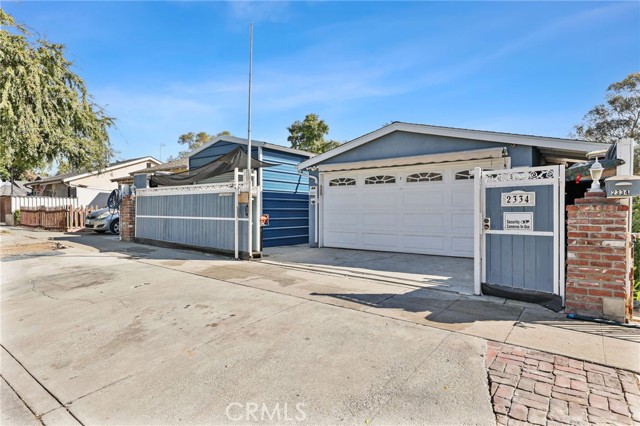 Detail Gallery Image 2 of 30 For 2334 Highbury, Los Angeles,  CA 90032 - 3 Beds | 2 Baths