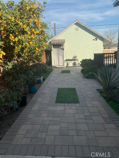 2050 N Screenland Drive, Burbank, CA, 91505 2050 N Screenland Drive, Burbank, CA, 91505