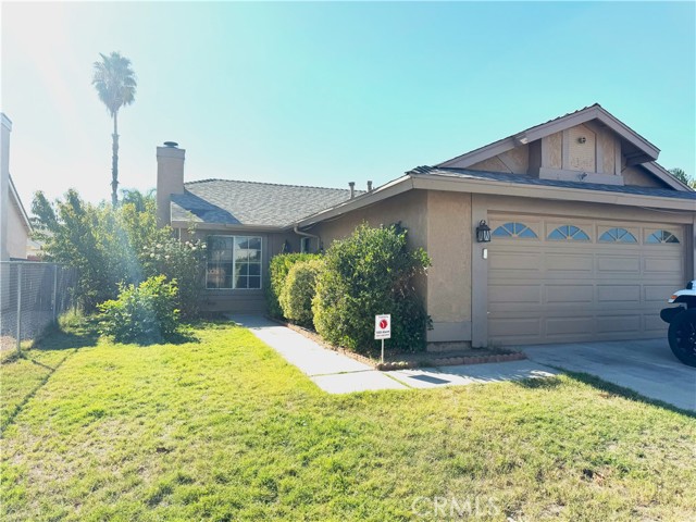 Detail Gallery Image 4 of 7 For 743 Mariner Dr, Perris,  CA 92571 - 2 Beds | 2 Baths