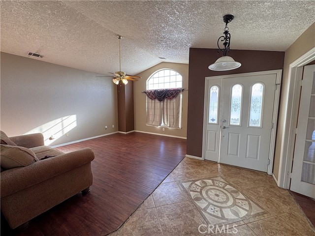 Detail Gallery Image 2 of 32 For 28180 Cochise Ave, Barstow,  CA 92311 - 3 Beds | 2 Baths