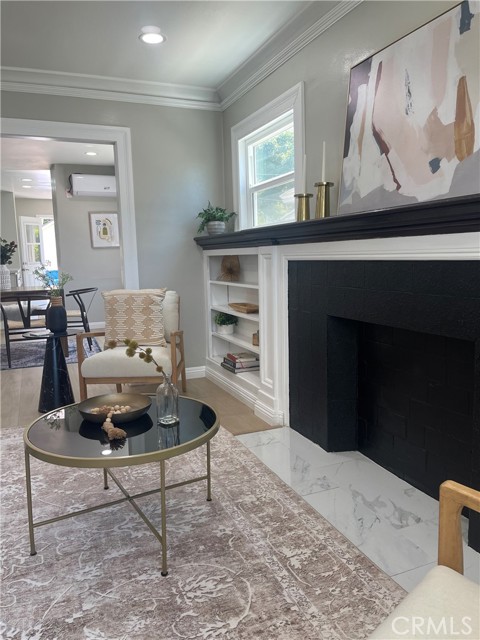 5426 4th Avenue, Los Angeles CA: https://media.crmls.org/medias/9a734a26-6746-4963-b253-ac199c0a63e4.jpg