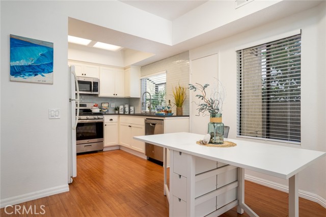 4752 Tiara Drive, Huntington Beach CA: https://media.crmls.org/medias/9a7484d8-5cc9-47db-b7b5-ad0a0abff3d0.jpg