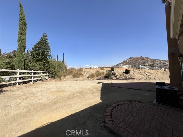 Detail Gallery Image 23 of 28 For 279 Cross Rail, Norco,  CA 92860 - 4 Beds | 3/1 Baths