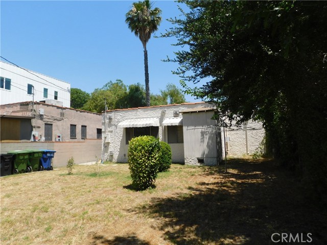 10852 Otsego Street, North Hollywood CA: https://media.crmls.org/medias/9a74e4fa-63b0-4ee1-9f91-68dc0e8c954d.jpg