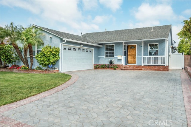 Detail Gallery Image 1 of 23 For 15428 Cranbrook Ave, Lawndale,  CA 90260 - 4 Beds | 2 Baths