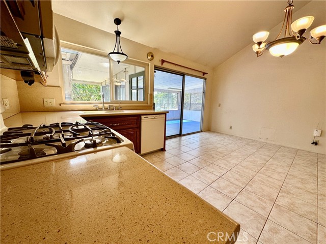 Detail Gallery Image 15 of 54 For 3118 W Vallejo, Anaheim,  CA 92804 - 4 Beds | 2 Baths