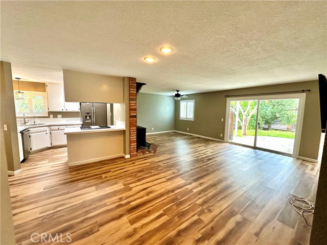 Detail Gallery Image 7 of 29 For 914 N Main Ave, Fallbrook,  CA 92028 - 3 Beds | 2/1 Baths