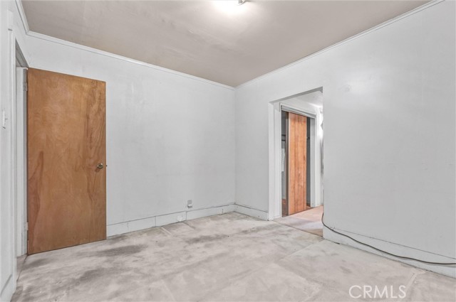 939 White Knoll Drive, Los Angeles CA: https://media.crmls.org/medias/9a7565d7-50b2-487f-9485-594340cb6b1d.jpg