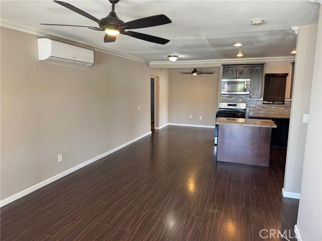 Image 2 of 29 For 926 Griffith Way