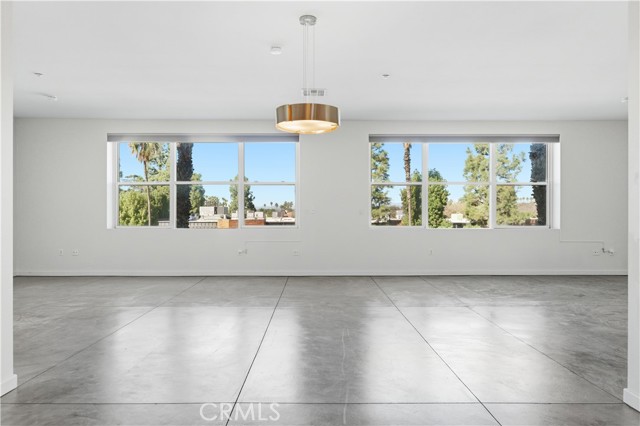 Detail Gallery Image 13 of 30 For 435 W Center Street Promenade, Anaheim,  CA 92805 - 2 Beds | 2 Baths