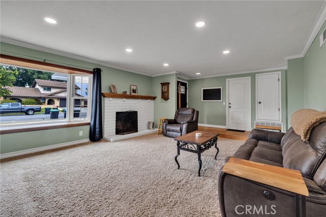 Detail Gallery Image 7 of 44 For 15010 Oakwood Ln, Chino Hills,  CA 91709 - 3 Beds | 2 Baths