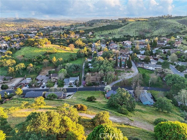 Detail Gallery Image 8 of 14 For 153 Pacific Ave, Paso Robles,  CA 93446 - – Beds | – Baths