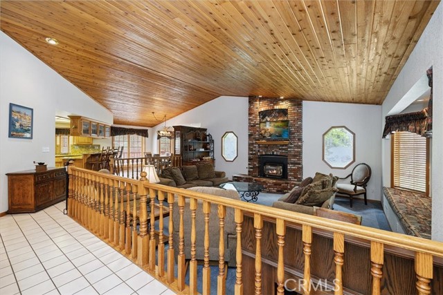 42784 Edelweiss Drive, Big Bear Lake CA: https://media.crmls.org/medias/9a769c04-420c-4f97-a689-0d1767236698.jpg