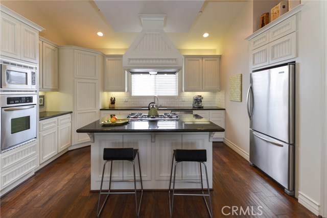 129 Broadway, Redondo Beach, California 90277, 3 Bedrooms Bedrooms, ,3 BathroomsBathrooms,Residential,Sold,Broadway,PV17006440