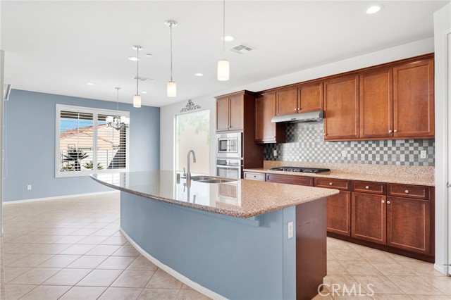 Detail Gallery Image 18 of 53 For 18968 Raven, Apple Valley,  CA 92308 - 3 Beds | 2 Baths