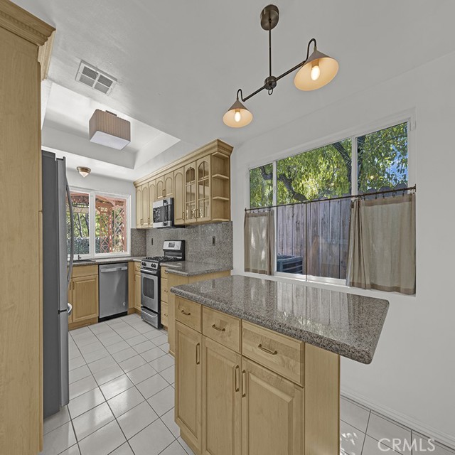 23020 Wrencrest Drive, Calabasas CA: https://media.crmls.org/medias/9a7709f7-5594-421f-b49b-6d89f61e09f2.jpg