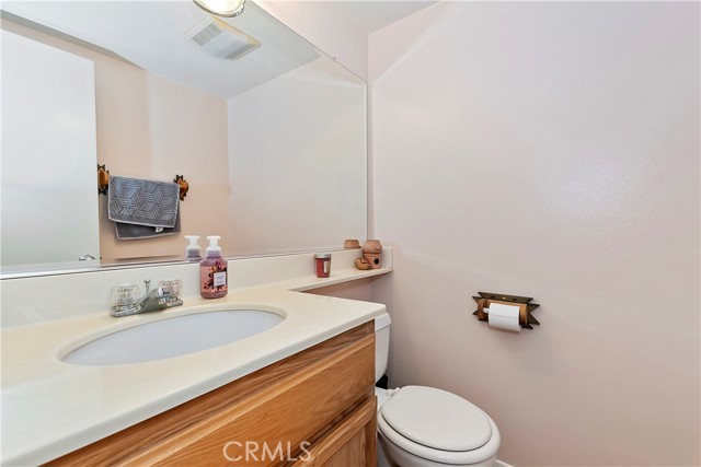 Detail Gallery Image 22 of 45 For 861 Poppyseed Ln, Corona,  CA 92881 - 3 Beds | 2/1 Baths