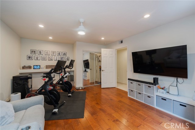 Detail Gallery Image 39 of 43 For 19561 Pompano Ln #104,  Huntington Beach,  CA 92648 - 4 Beds | 2/1 Baths